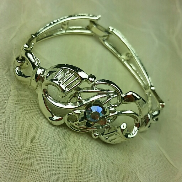 Ornate Polished Silver Tone Filigree Bracelet w Pastel Blue Crystal Focal Bead - Picture 1 of 6